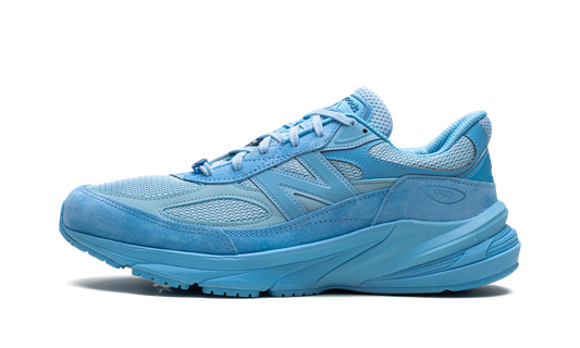 Overkicks - New Balance 990v6 MiUSA Joe Freshgoods Prom Blue (U990JG6) - vista lateral