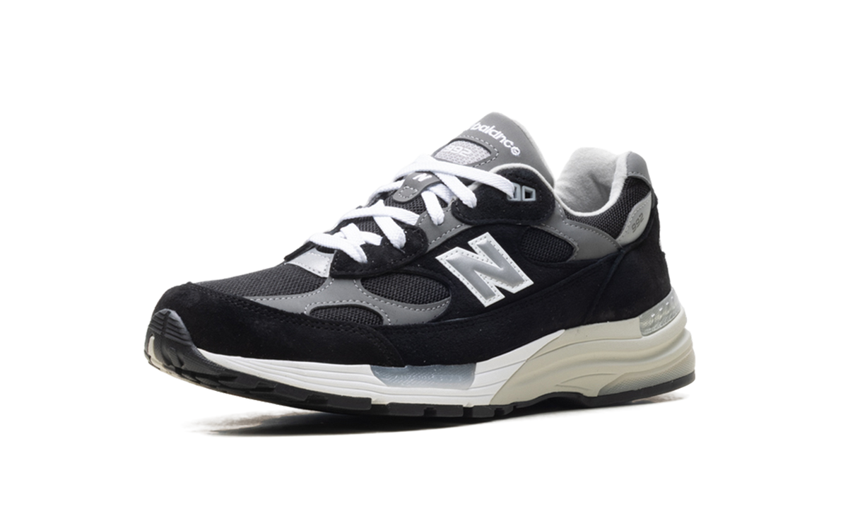 Overkicks - New Balance 992 MiUSA Black Grey (U992BK) - detalle suela
