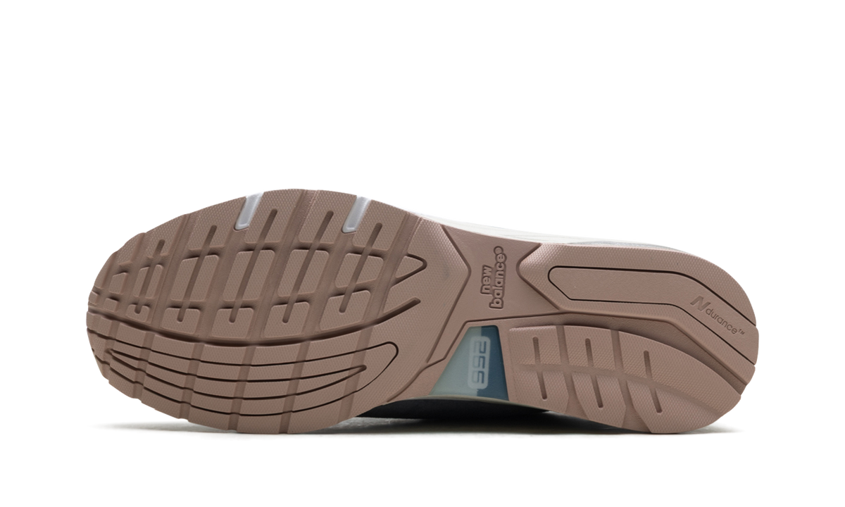 Overkicks - New Balance 992 MiUSA Kith Osaka Pack (U992KT) - vista superior