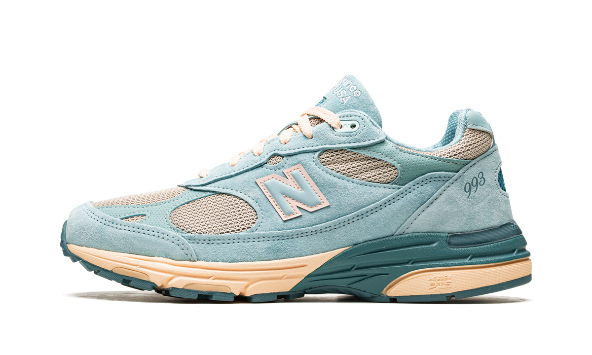 Overkicks - New Balance 993 Joe Freshgoods Performance Art Arctic Blue (MR993JF1) - vista lateral