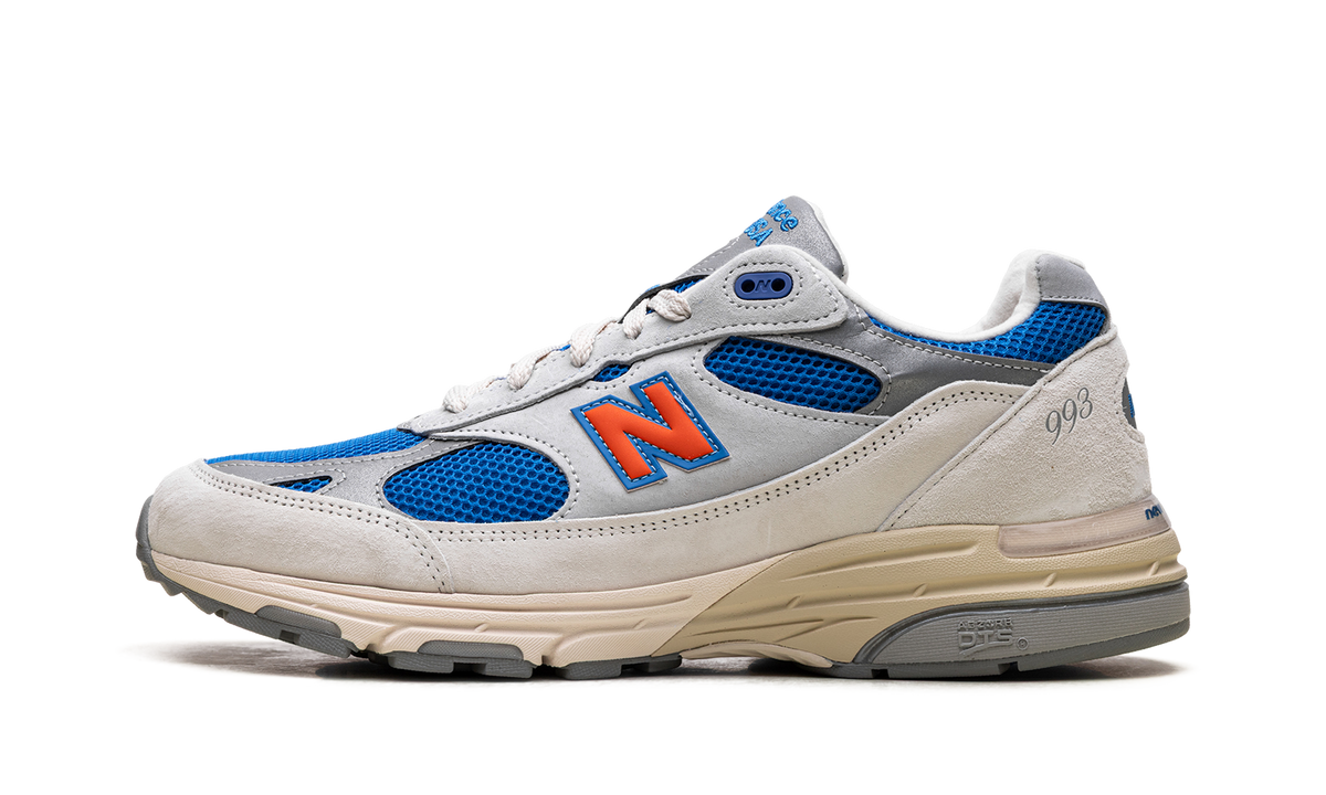 Overkicks - New Balance 993 MiUSA Kith Madison Square Garden Ancient Scroll (U993MS) - vista lateral