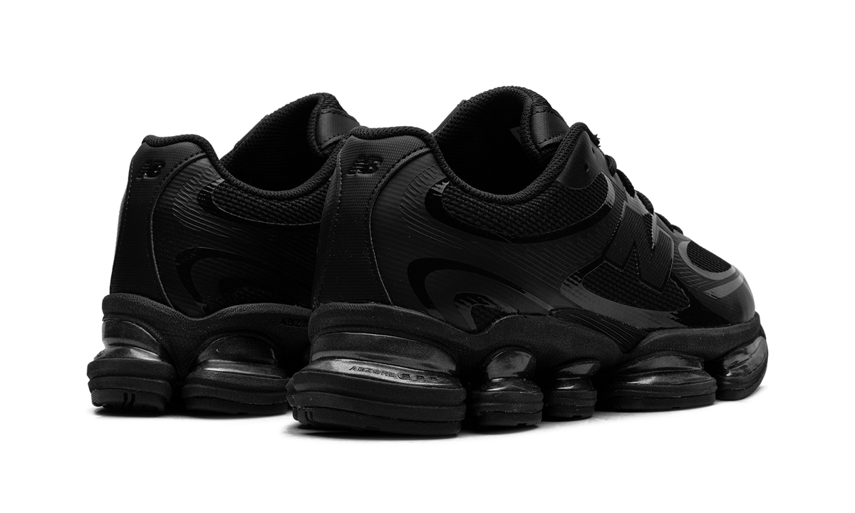 Overkicks - New Balance Abzorb 2000 Black (U2000ETB) - par completo