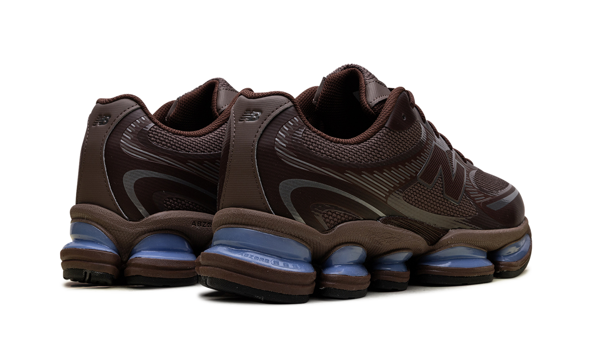 Overkicks - New Balance Abzorb 2000 Pumpernickel Cortado (U200076U) - par completo