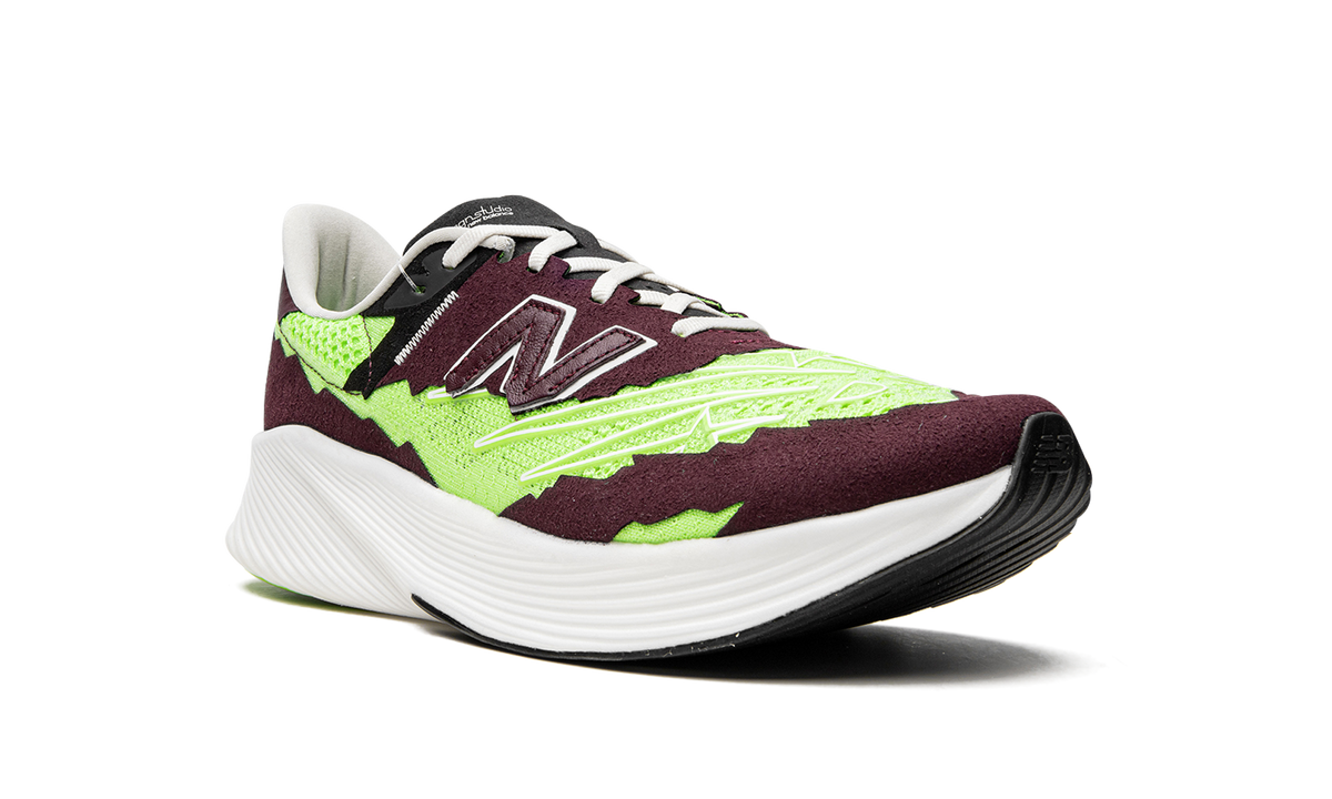 Overkicks - New Balance FuelCell RC Elite v2 SI Stone Island TDS Green (MSRCELSO) - detalle lateral interior