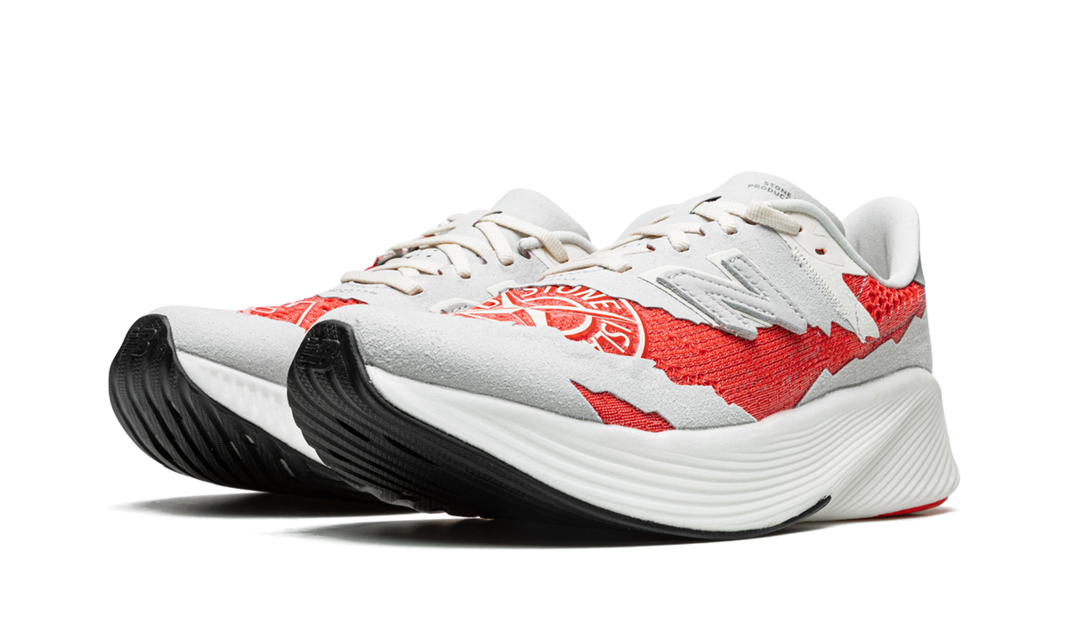 Overkicks - New Balance FuelCell RC Elite v2 SI Stone Island TDS Red (MSRCELST) - vista trasera