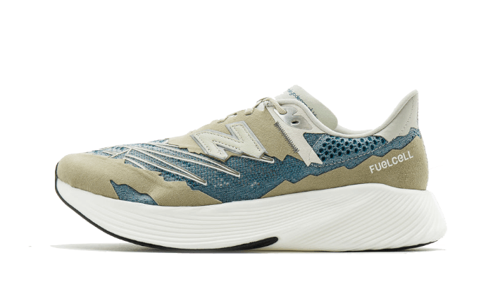 Overkicks - New Balance FuelCell RC Elite v2 Tokyo Design Studio Grey Vetiver (MSRCELTO) - vista lateral