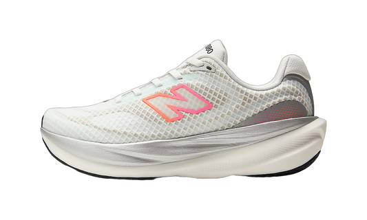 Overkicks - New Balance Infinion 1080v15 Breathe White Pink Heat Tangerine (Womens) (W10809PJ) - vista lateral