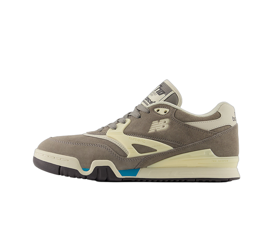Overkicks - New Balance Numeric 770 Grey Day (2026) (UN770GRY) - vista lateral