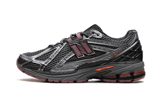 Overkicks - New Balance U1906R Dark Silver Metallic Rosewood (U190629R) - vista lateral