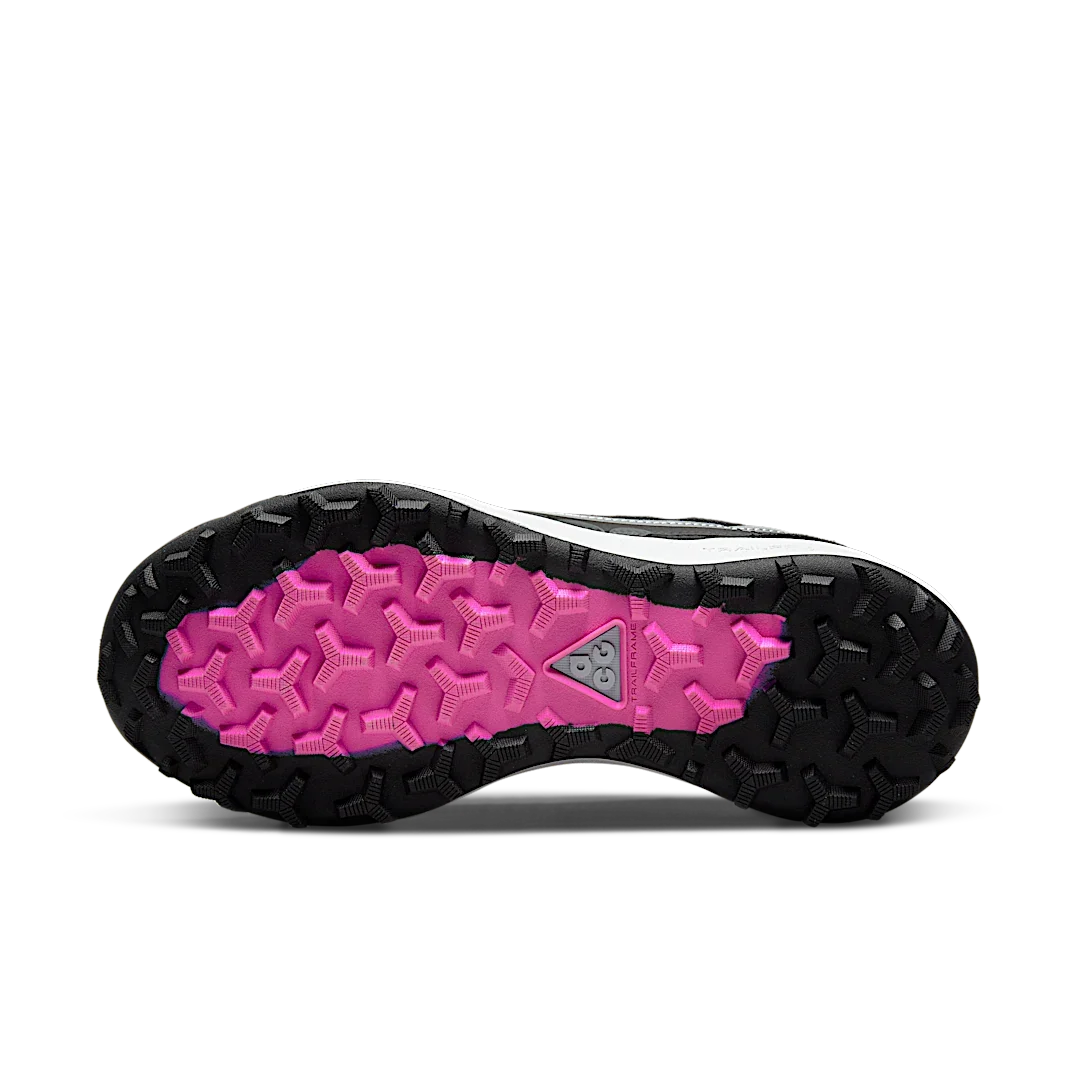 Overkicks - Nike ACG Lowcate Black Cool Grey Hyper Violet (DM8019-002) - detalle suela