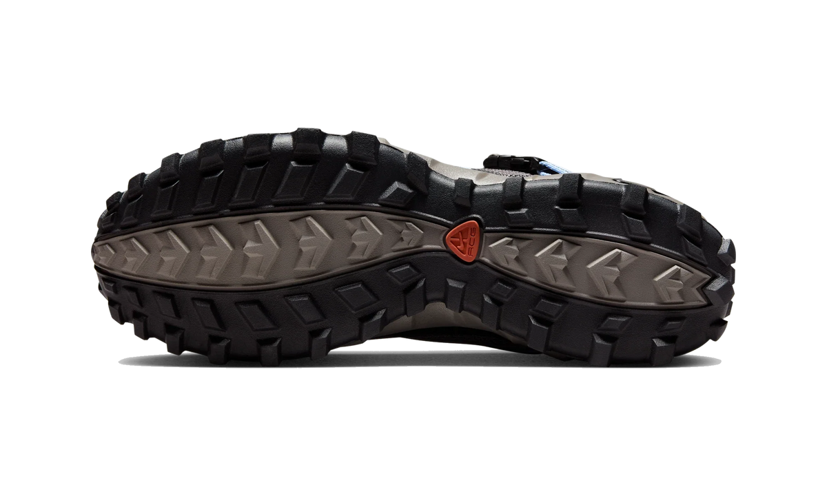 Overkicks - Nike ACG Phassad Cave Stone Aluminum (HM7133-200) - par completo