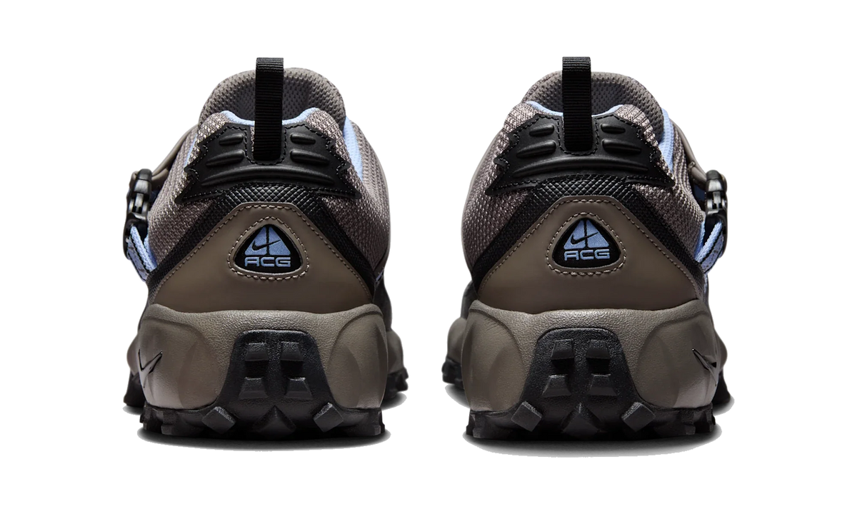 Overkicks - Nike ACG Phassad Cave Stone Aluminum (HM7133-200) - detalle talon