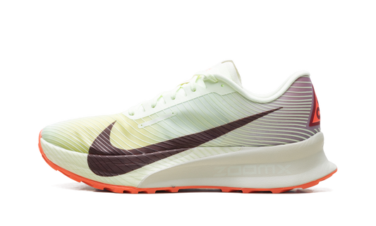 Overkicks - Nike ACG Ultrafly Trail Volt Tint Burgundy Ash (HF5668-700) - vista lateral