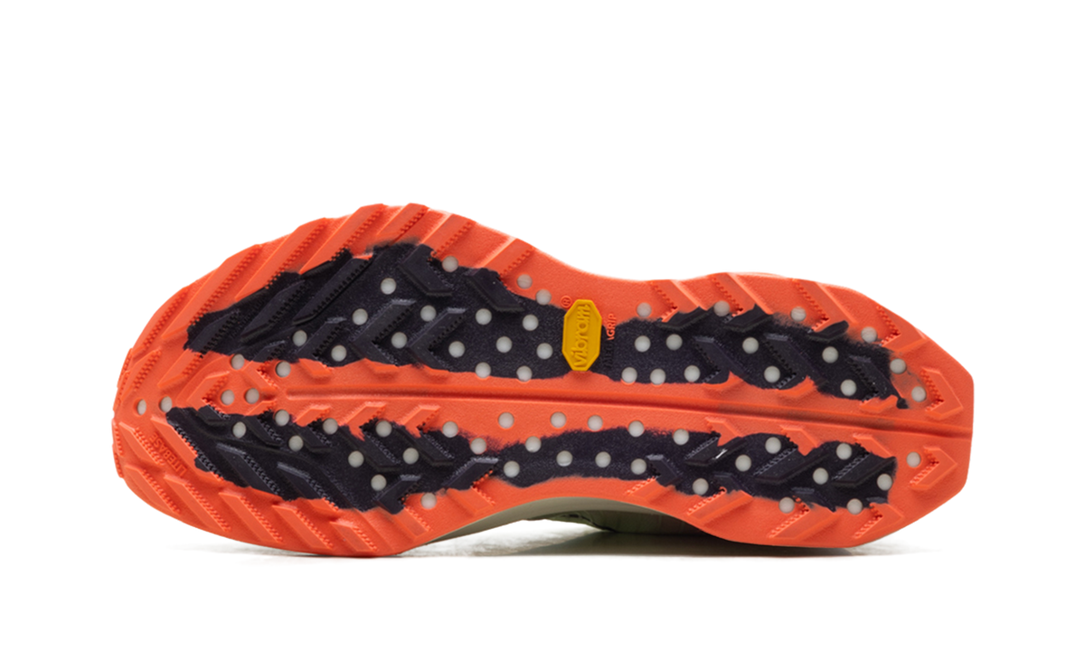 Overkicks - Nike ACG Ultrafly Trail Volt Tint Burgundy Ash (HF5668-700) - vista superior