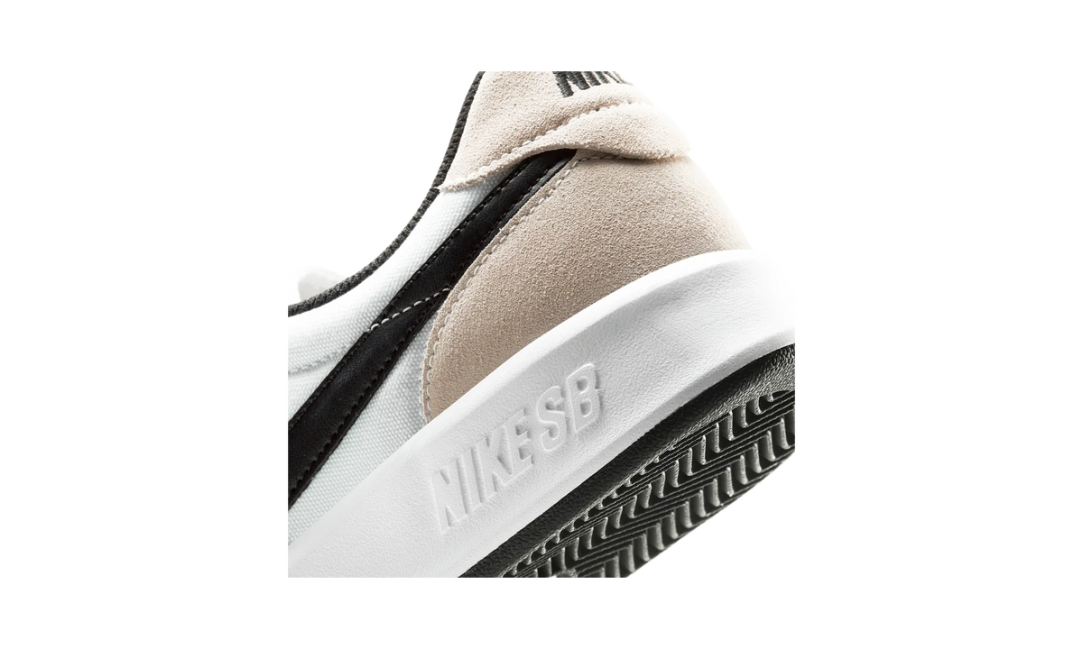 Overkicks - Nike Adversary SB Premium White (CW7456-100) - detalle