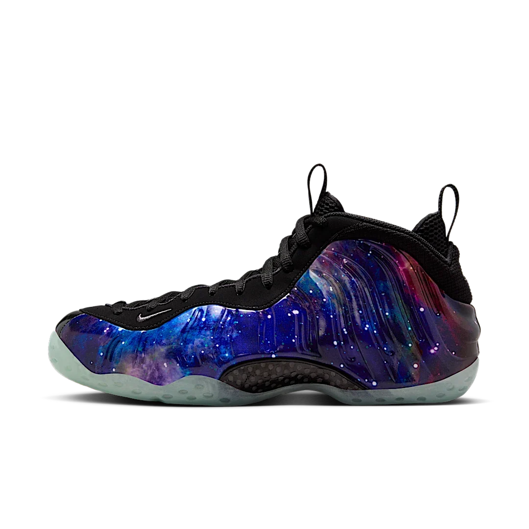 Overkicks - Nike Air Foamposite One Galaxy (2025) (FQ4303-400) - vista lateral