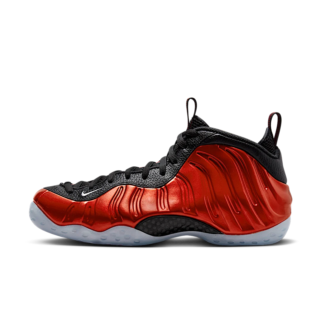 Overkicks - Nike Air Foamposite One Metallic Red 2023 (DZ2545-600) - vista lateral