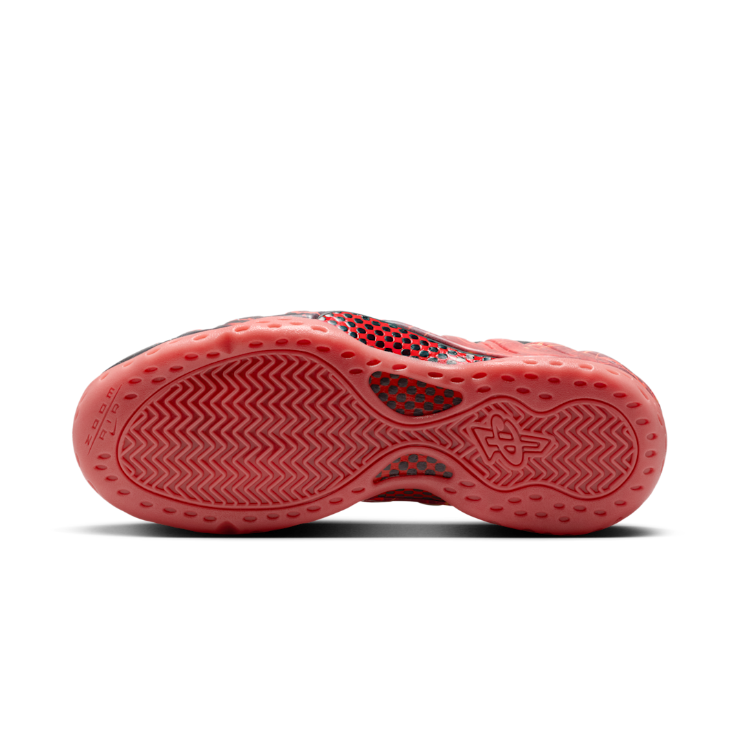 Overkicks - Nike Air Foamposite One Stranger Things (IR7336-001) - detalle suela