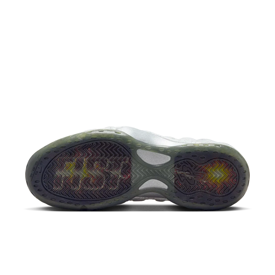 Overkicks - Nike Air Foamposite One Tekken 8 Jin Kazama (HF6367-001) - detalle suela