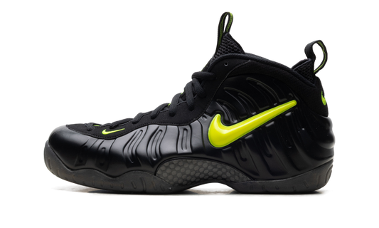 Overkicks - Nike Air Foamposite Pro Black Voltage Yellow (HF0794-002) - vista lateral