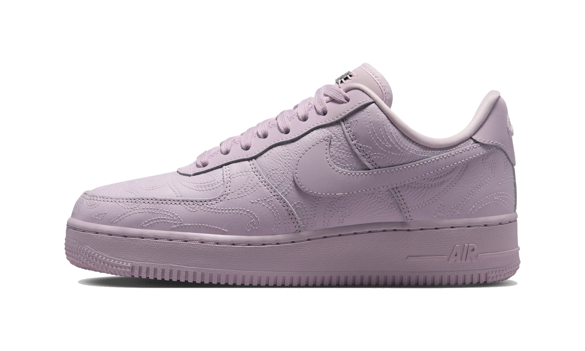 Overkicks - Nike Air Force 1 07 Bleached Lilac/White/Bleached Lilac (IO4842-500) - vista lateral