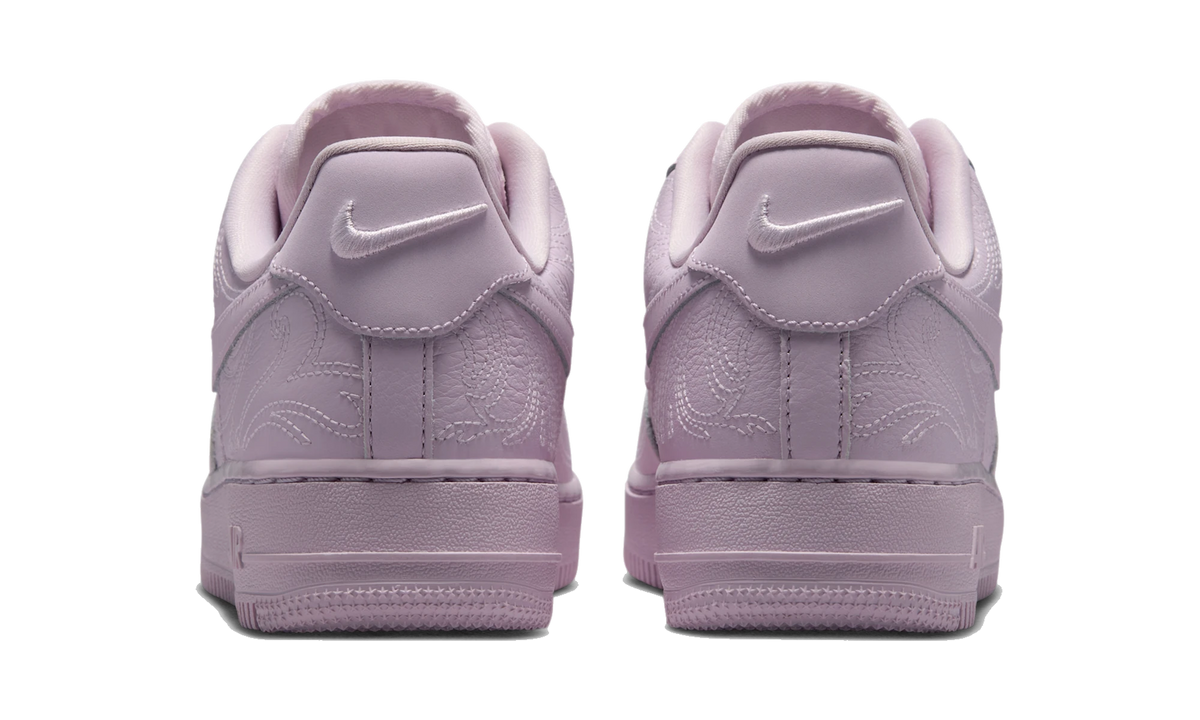 Overkicks - Nike Air Force 1 07 Bleached Lilac/White/Bleached Lilac (IO4842-500) - detalle talón