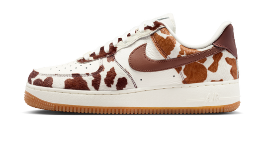 Overkicks - Nike Air Force 1 07 Field Brown Gum Medium Brown Sail (IO0442-200) - vista lateral