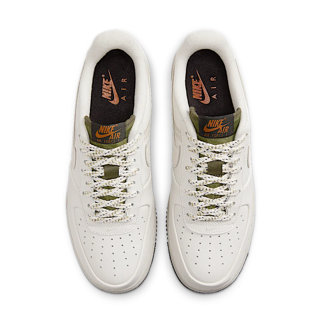 Overkicks - Nike Air Force 1 07 LV8 Cargo Khaki Dark Russet (FB8877-001) - par completo
