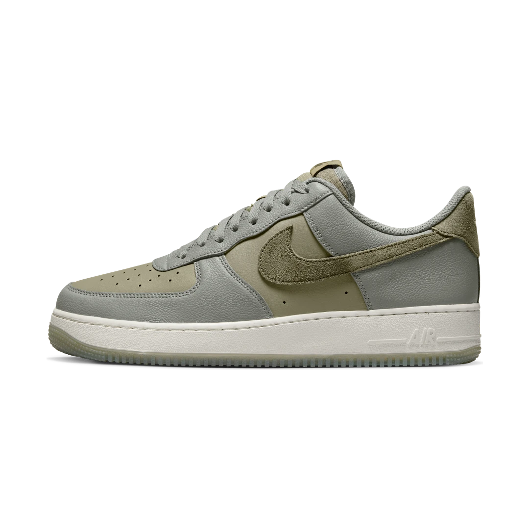 Overkicks - Nike Air Force 1 07 LV8 Dark Stucco Neutral Olive (FJ4170-002) - vista lateral