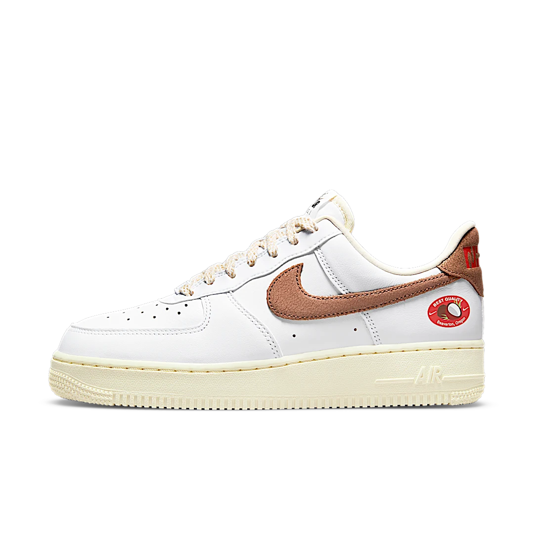 Overkicks - Nike Air Force 1 07 LX Coconut (DJ9943-101) - vista lateral