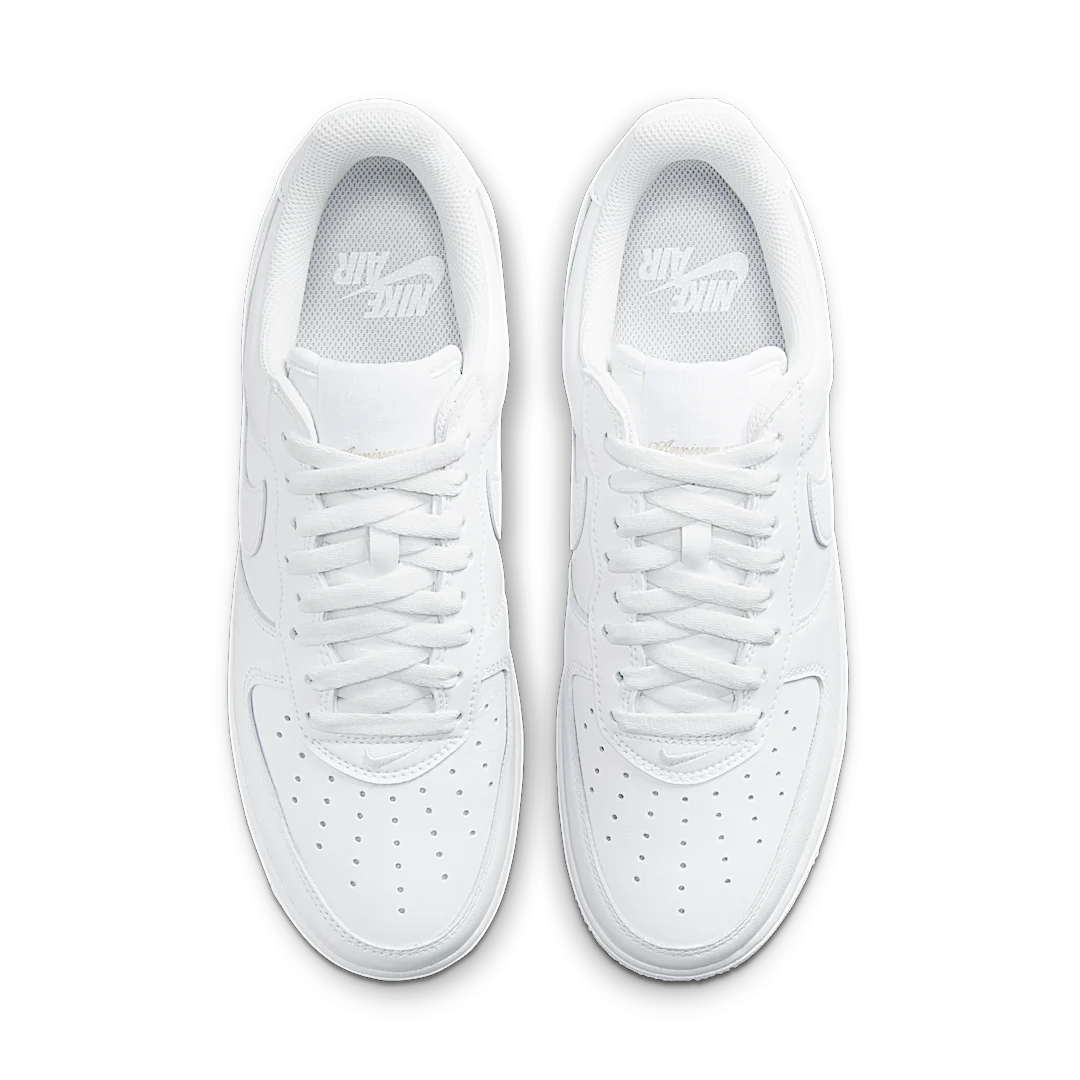 Overkicks - Nike Air Force 1 07 Low Color of the Month Triple White (DJ3911-100) - par completo