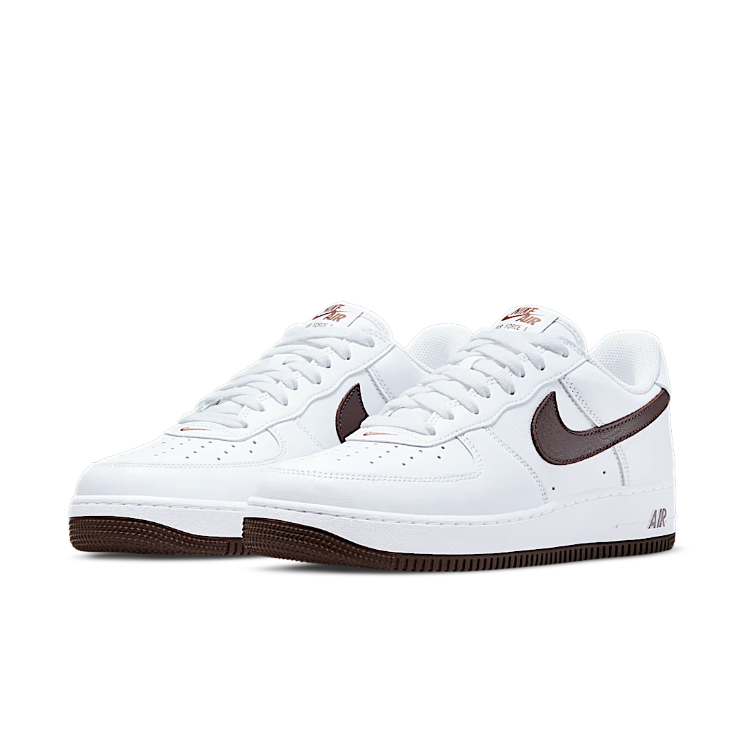 Overkicks - Nike Air Force 1 07 Low Color of the Month White Chocolate (2022) (DM0576-100) - vista trasera