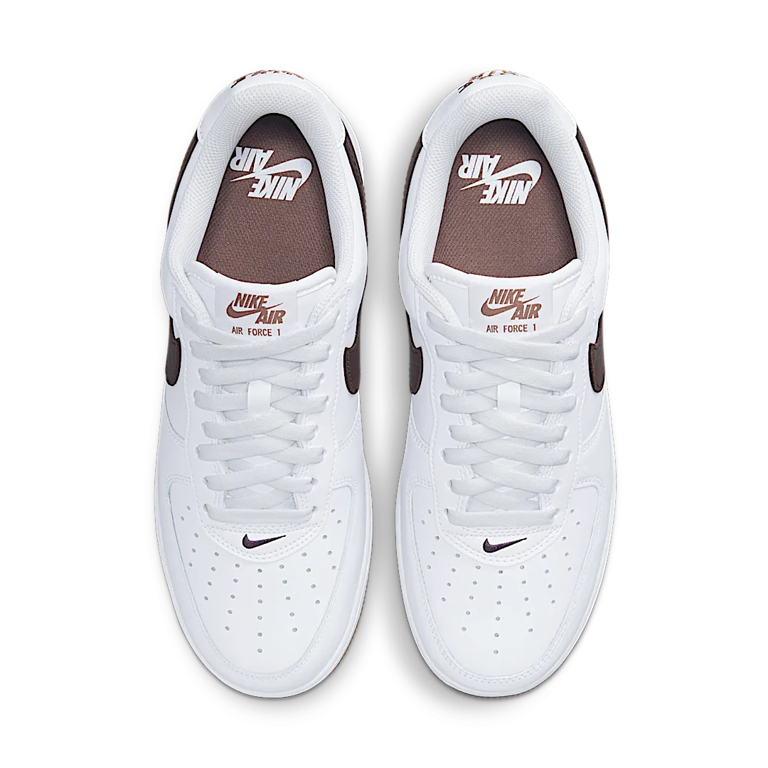 Overkicks - Nike Air Force 1 07 Low Color of the Month White Chocolate (2022) (DM0576-100) - par completo