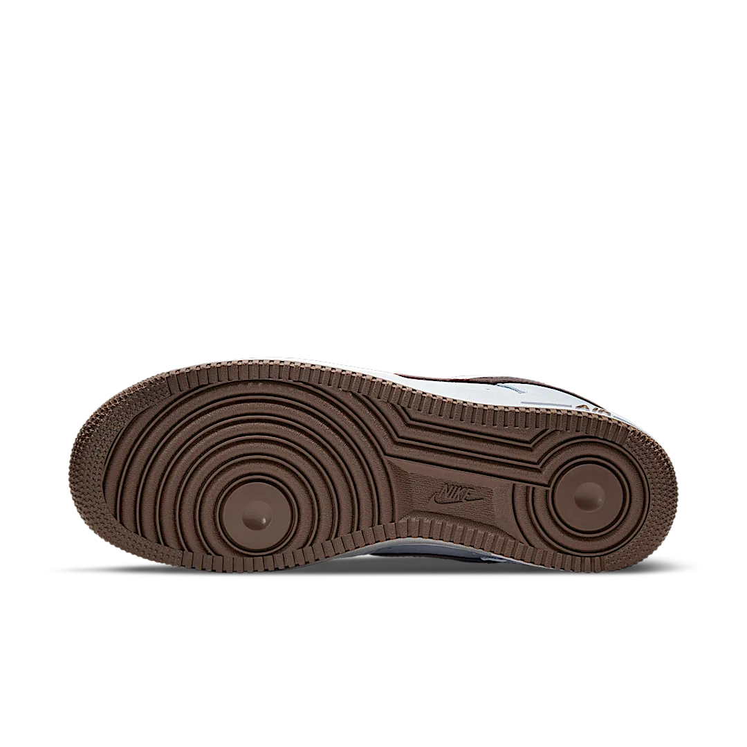 Overkicks - Nike Air Force 1 07 Low Color of the Month White Chocolate (2022) (DM0576-100) - detalle suela