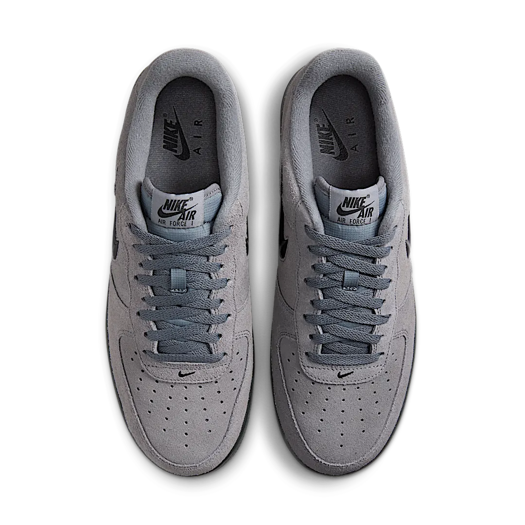 Overkicks - Nike Air Force 1 07 Low Jewel Cool Grey Black (HQ3827-001) - par completo