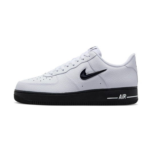Overkicks - Nike Air Force 1 07 Low Jewel White Black (HQ3826-100) - vista lateral