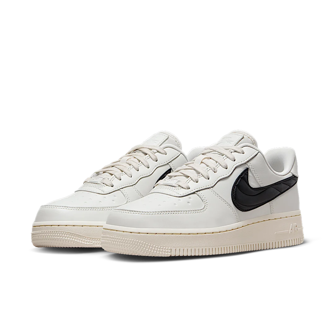 Overkicks - Nike Air Force 1 07 Quilted Swoosh Phantom Black (FV1182-001) - vista trasera