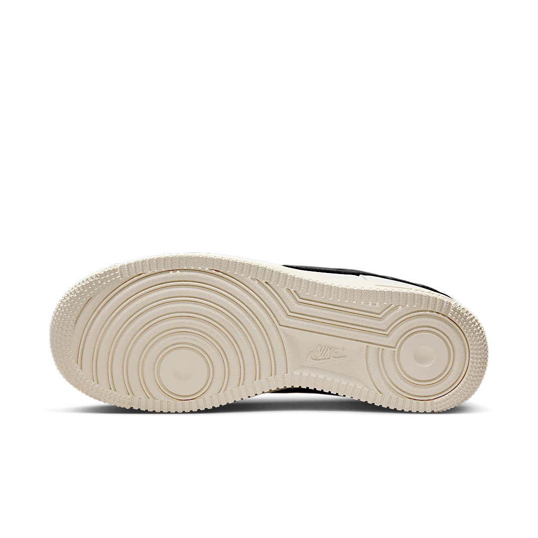 Overkicks - Nike Air Force 1 07 Quilted Swoosh Phantom Black (FV1182-001) - detalle suela