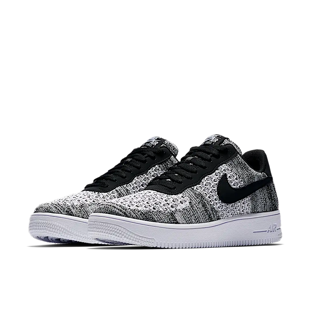 Overkicks - Nike Air Force 1 Flyknit 2 Black Pure Platinum (AV3042-001) - vista trasera