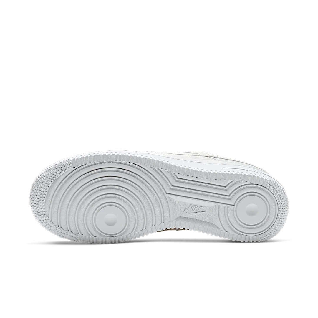 Overkicks - Nike Air Force 1 LX Tear Away Red Swoosh (CJ1650-101) - detalle suela