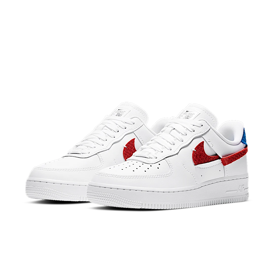 Overkicks - Nike Air Force 1 LXX White Red Royal (DC1164-100) - vista trasera