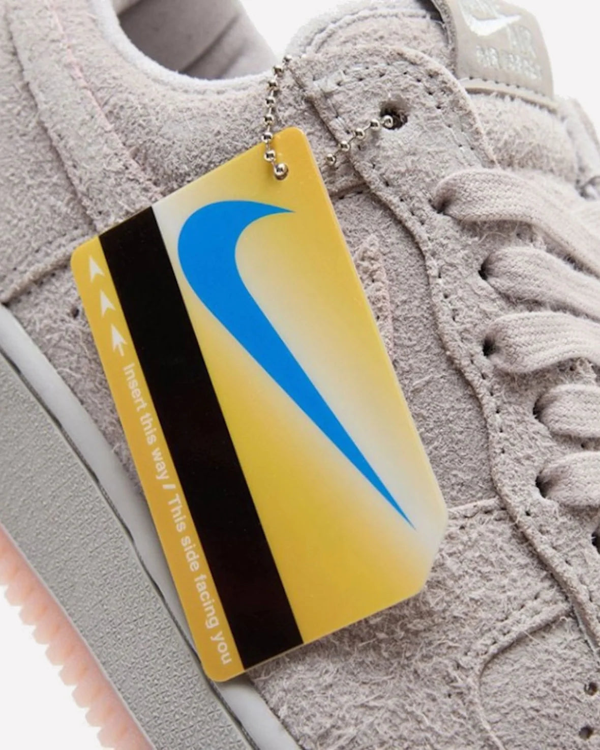 Overkicks - Nike Air Force 1 Low 01 MTA MetroCard (IV6999-001) - imagen 5