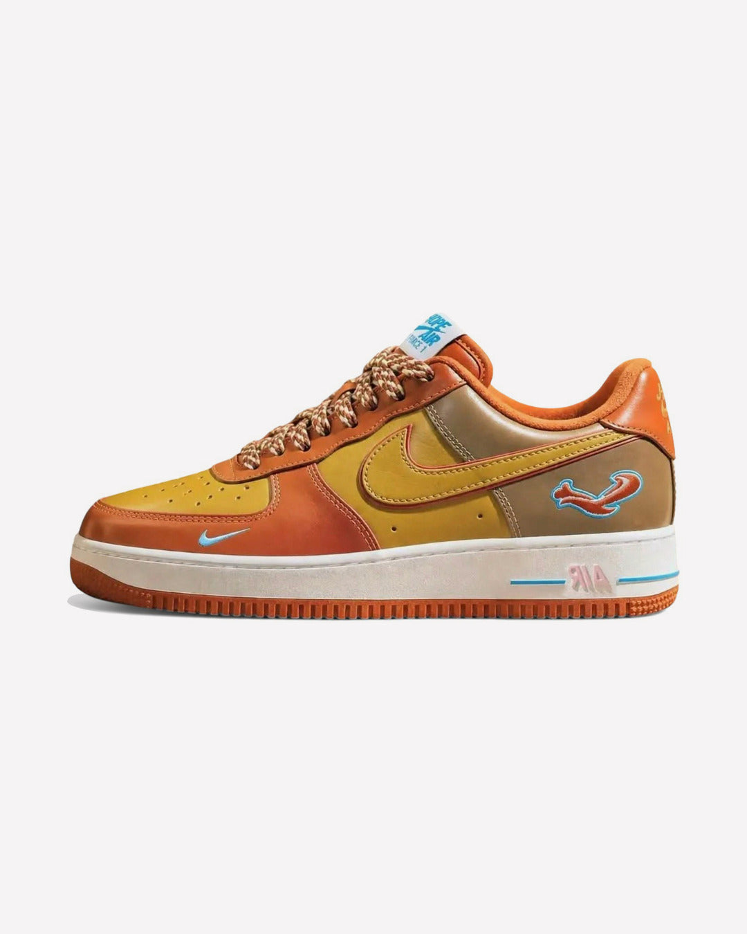 Overkicks - Nike Air Force 1 Low 01 NIGO x J-Hope (IO8766-800) - vista lateral
