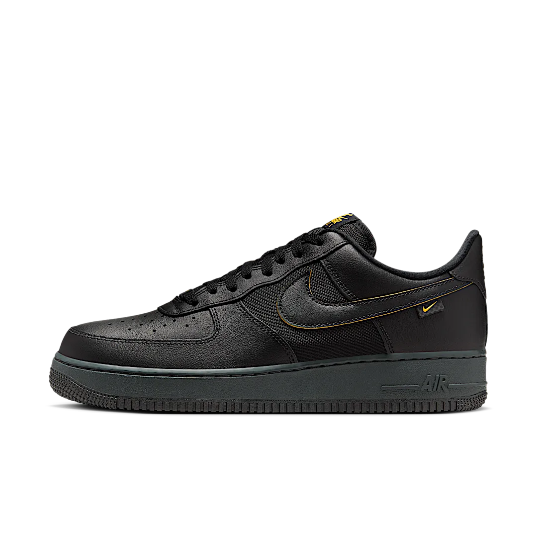 Overkicks - Nike Air Force 1 Low 07 Ballistic Mesh Black University Gold (FZ4617-001) - vista lateral
