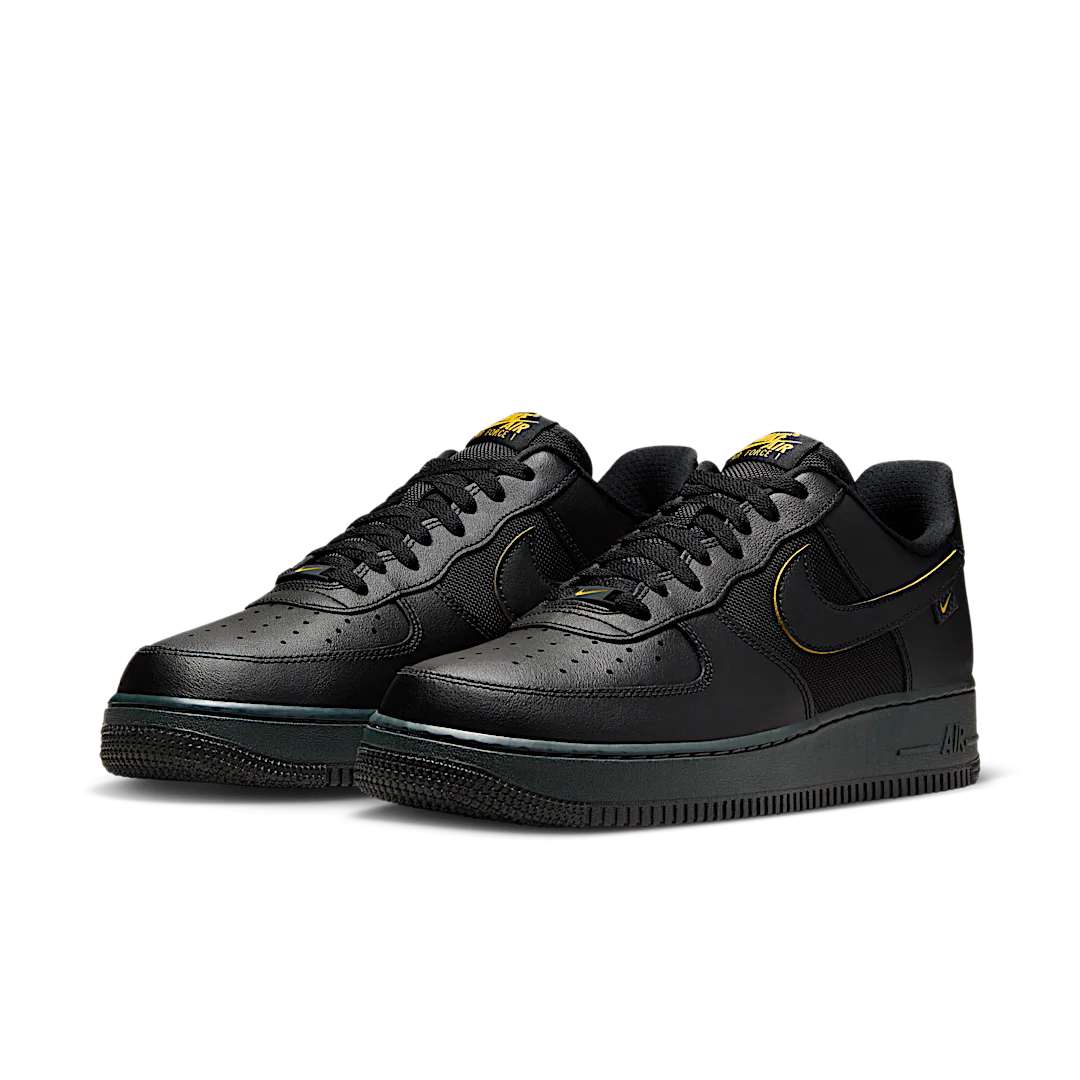 Overkicks - Nike Air Force 1 Low 07 Ballistic Mesh Black University Gold (FZ4617-001) - vista trasera