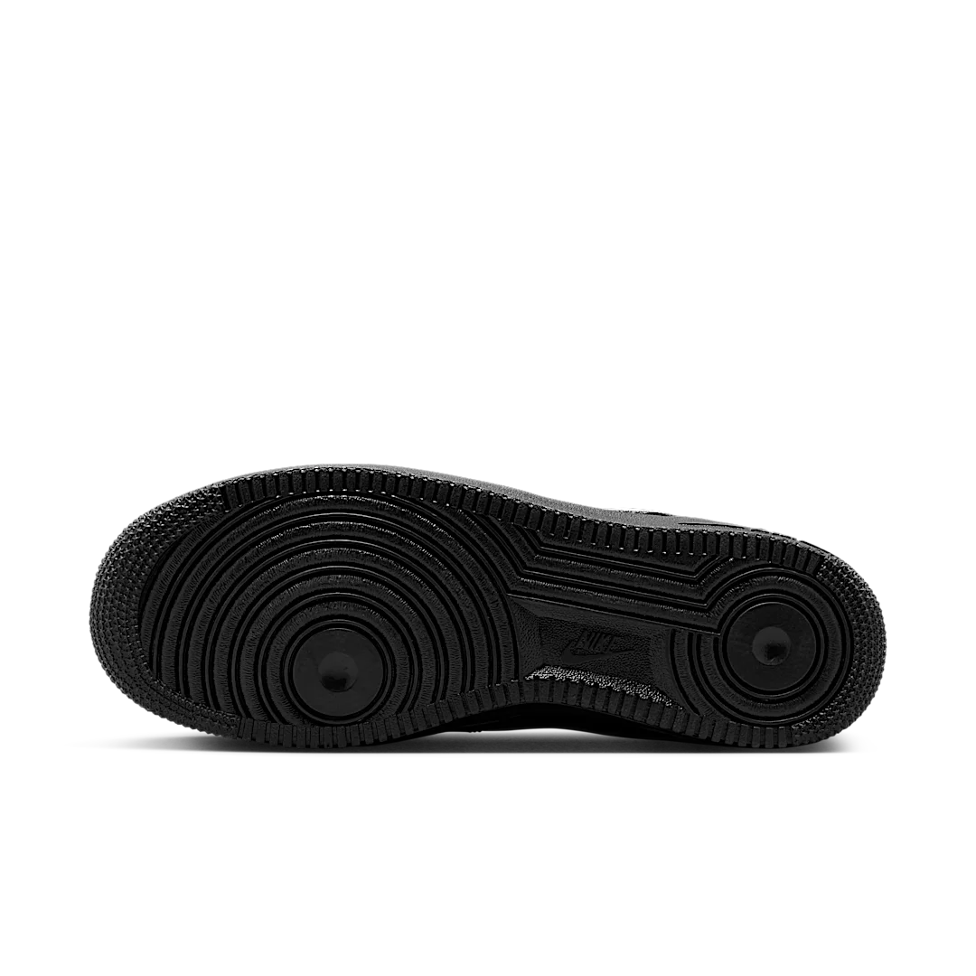 Overkicks - Nike Air Force 1 Low 07 Black White 2023 (FZ0627-010) - detalle suela