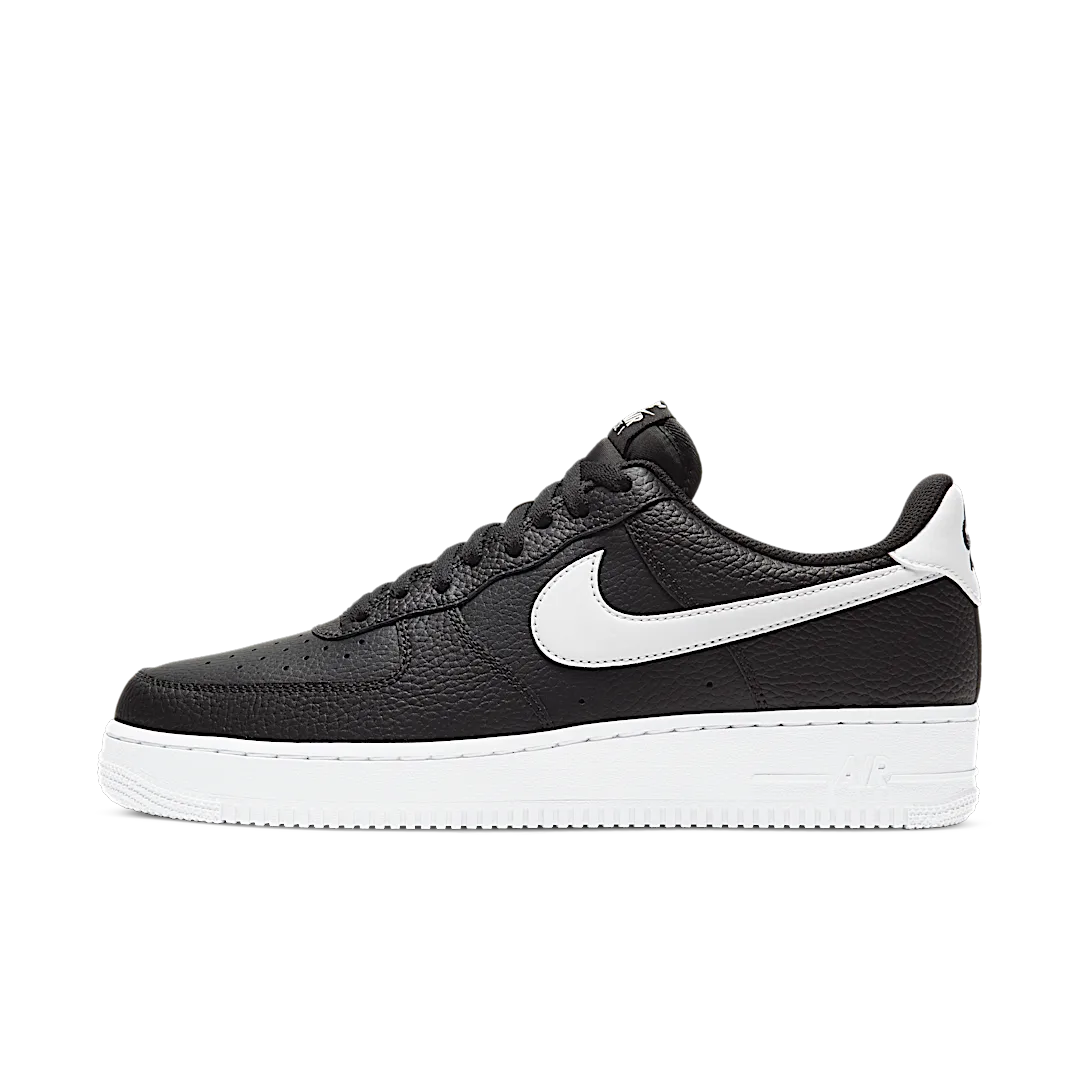 Overkicks - Nike Air Force 1 Low 07 Black White Pebbled Leather (CT2302-002) - vista lateral