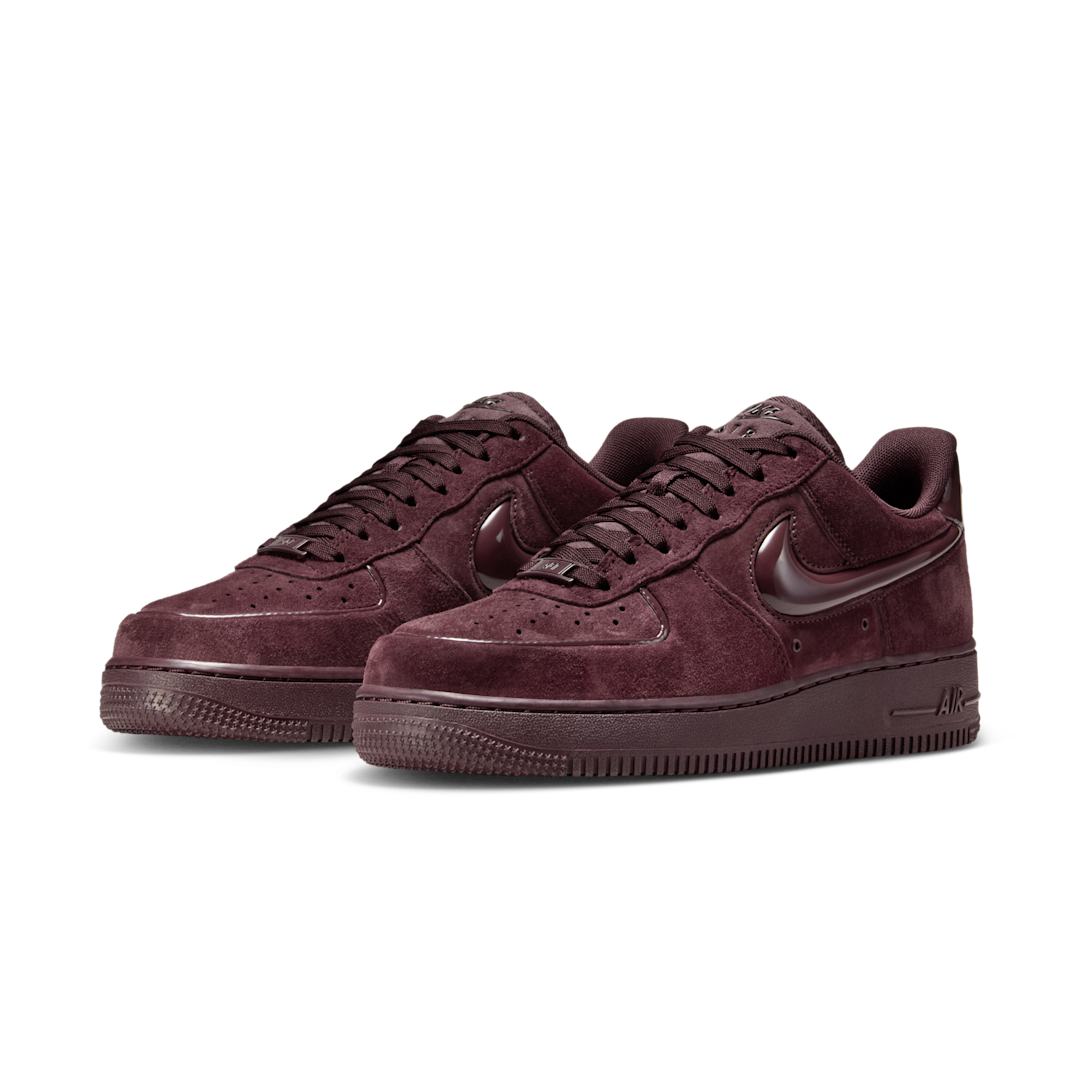 Overkicks - Nike Air Force 1 Low 07 Burgundy Crush (HV4406-600) - vista trasera