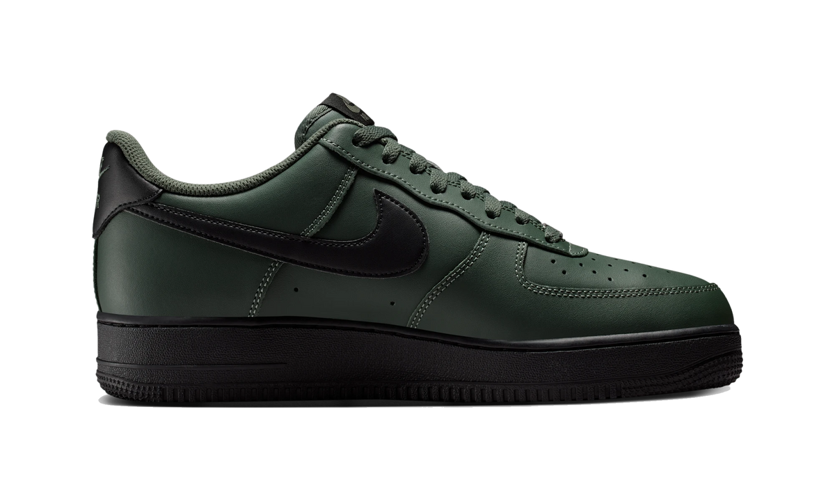 Overkicks - Nike Air Force 1 Low 07 Camo Green Black (FJ4146-303) - detalle suela