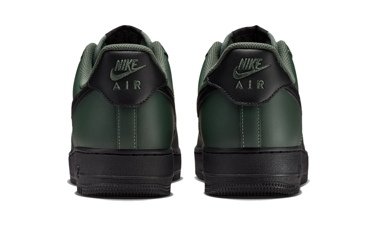 Overkicks - Nike Air Force 1 Low 07 Camo Green Black (FJ4146-303) - detalle talón